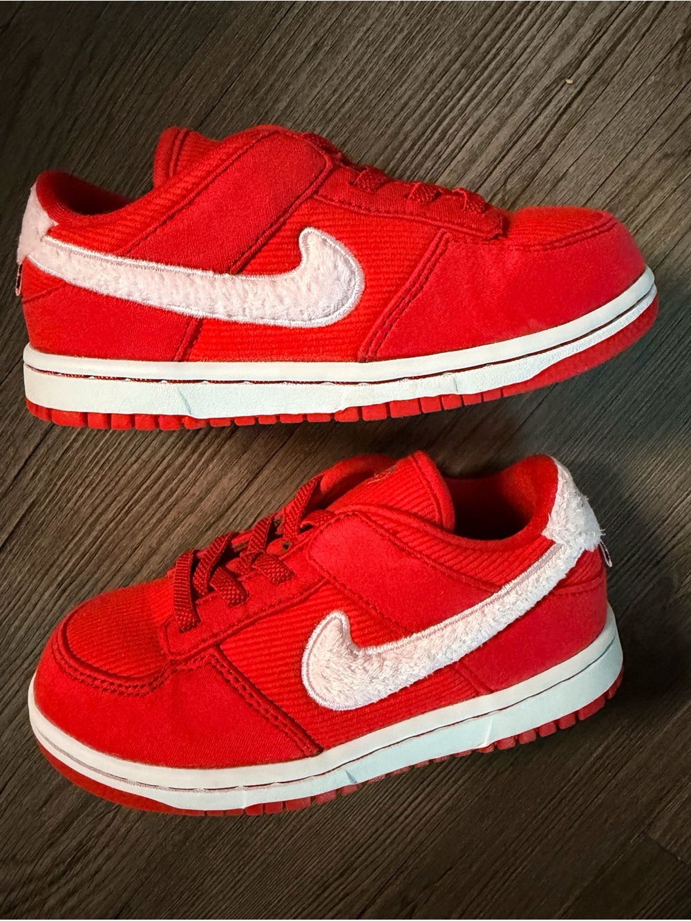 Size 10C Toddler Nike Dunk Low Valentines Day Sneakers FZ3551-612